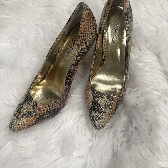 Thalia Sodi Multi-Color Snakeskin Heels Size 5.5 - Picture 2 of 3